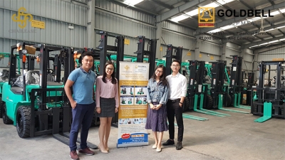 Chailease Việt Nam hỗ trợ hình ảnh tại showroom Goldbell - Hà Nội